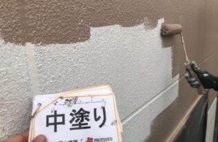 外壁　中塗り状況