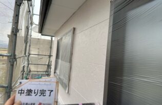 2階外壁　中塗り完了
