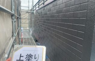 外壁（タイル調）　上塗り完了