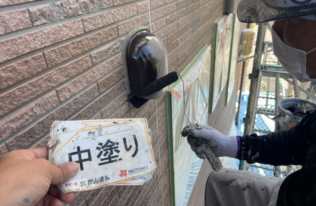 換気フード　中塗り状況