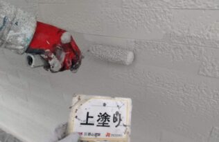 外壁　上塗り状況