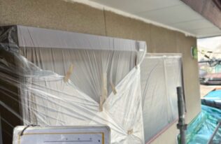 軒天　上塗り完了