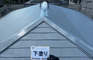 屋根　下塗り完了