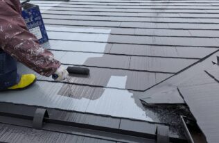 屋根中塗り　状況