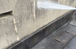 外構　高圧洗浄状況