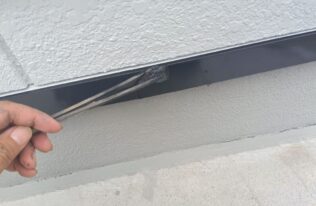 水切り　上塗り状況