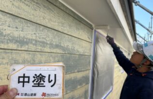 軒天　中塗り状況
