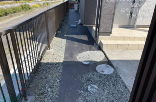 防草シート敷き　施工状況