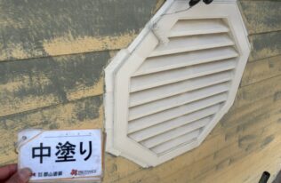 妻飾り　中塗り状況