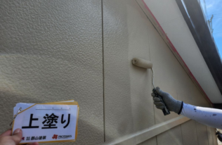 外壁　上塗り状況