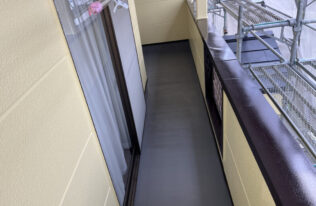 ベランダ防水塗装　施工完了