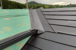 板金施工　状況