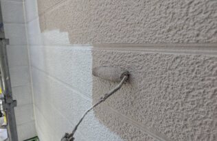 外壁中塗り　状況