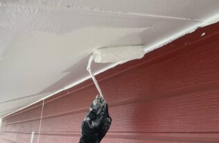 軒天上塗り　状況