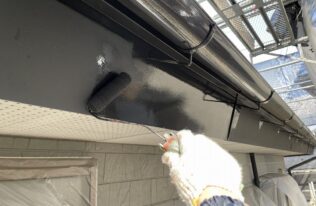 破風下塗り　状況