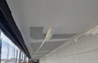 軒天中塗り　状況