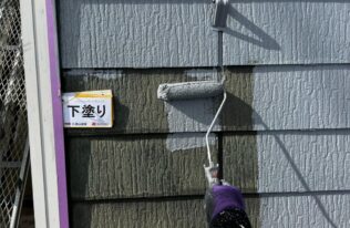 屋根下塗り　状況