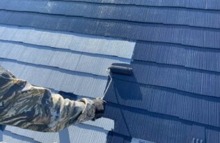 屋根の中塗り　状況