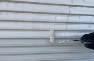 雨戸中塗り　状況