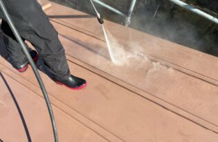 屋根高圧洗浄　状況