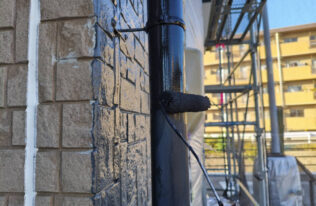 雨樋中塗り　状況