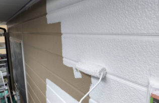 外壁中塗り　状況