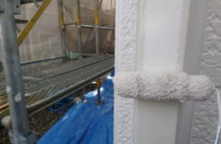 雨樋上塗り　状況