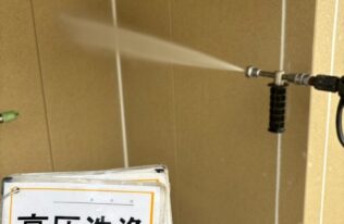 外壁高圧洗浄　状況