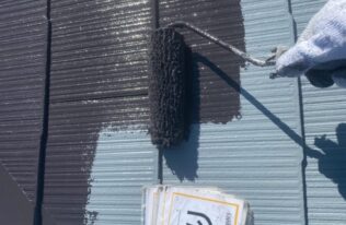 屋根中塗り　状況