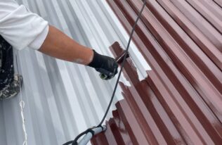 屋根中塗り　状況