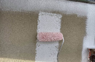 外壁下塗り　状況