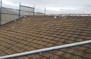 瓦屋根解体　完了