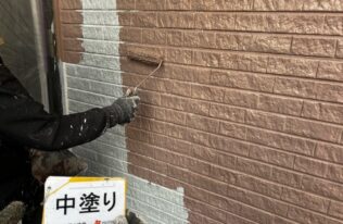 外壁の中塗り状況です。