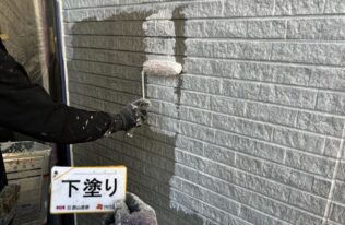 外壁の下塗り状況です。
