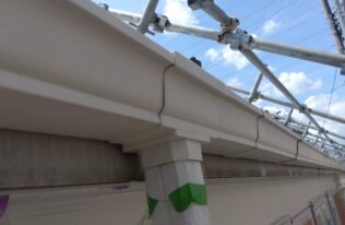 雨樋交換　完了です。