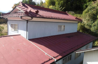 屋根の塗装前写真です。