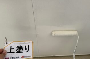 軒天塗装の施工完了です。