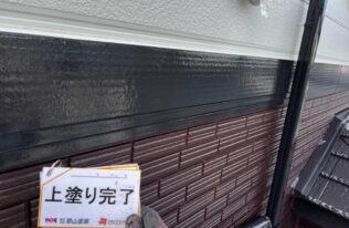 幕板の施工完了です。