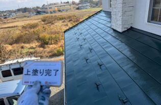 屋根の施工完了です。